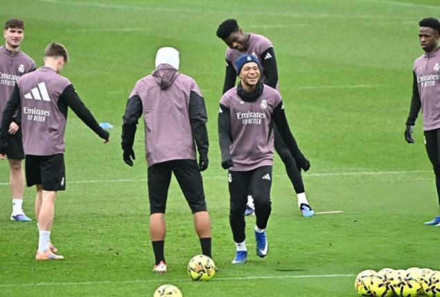 世界杯官方app下载最新版入口-科贝记者:姆巴佩今天参加了皇马的合练,但出战莱万特仍存疑